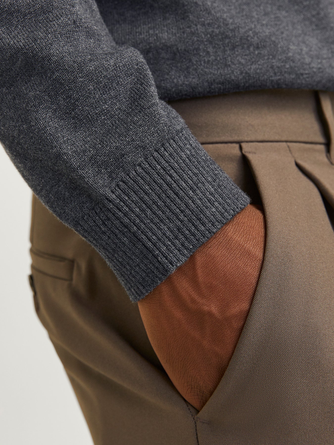 Basic Knit Roll Neck