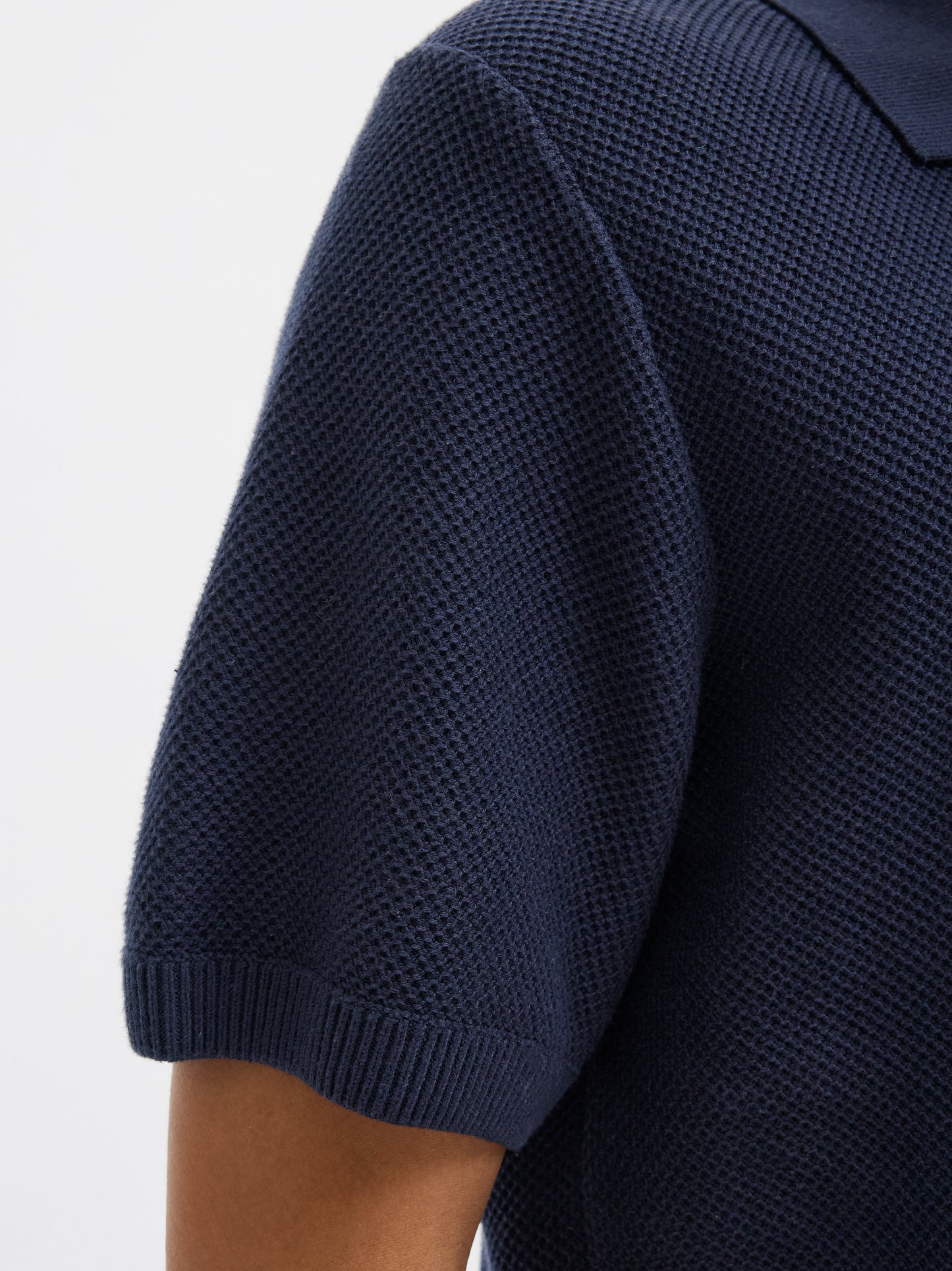 JPRCCEASTON KNIT SPLIT NECK SS SN