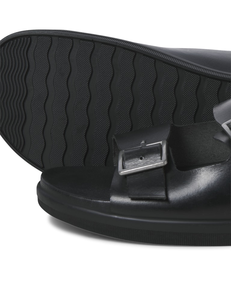 JFWDALLAS LEATHER BUCKLE SANDAL