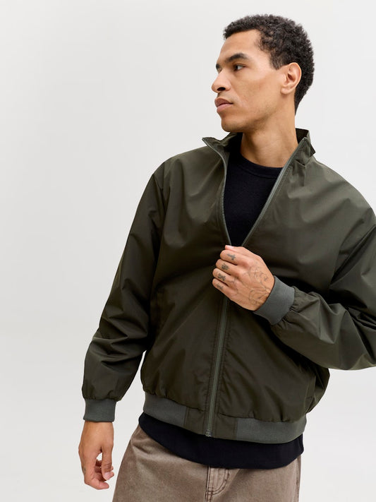 JJECHARGE STAND COLLAR BOMBER NOOS