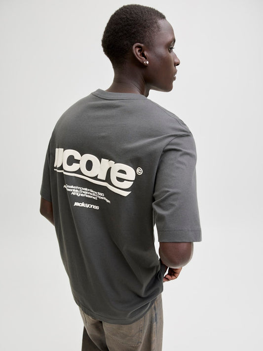 JCOCLUB BACK TEXT PRINT TEE SS CREW NECK
