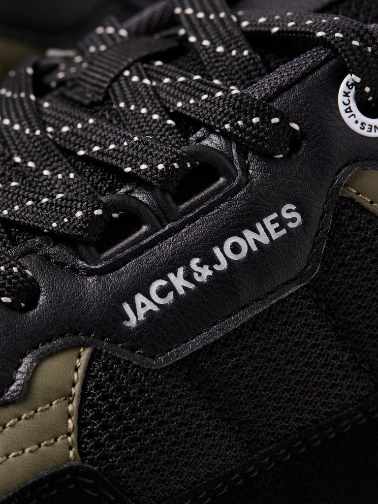 Jupiter Sneaker