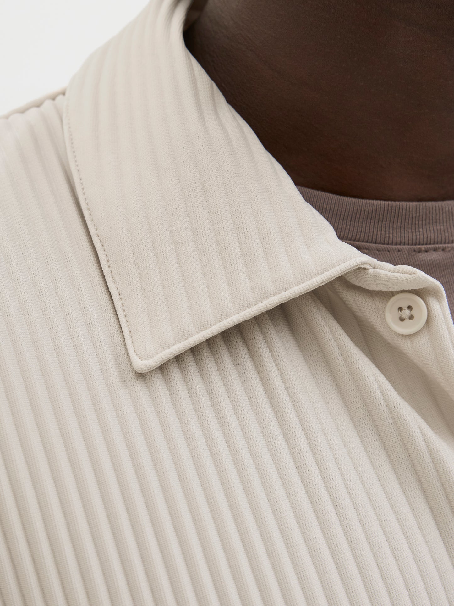 JCOINTERLUDE PLISSE SHIRT SS