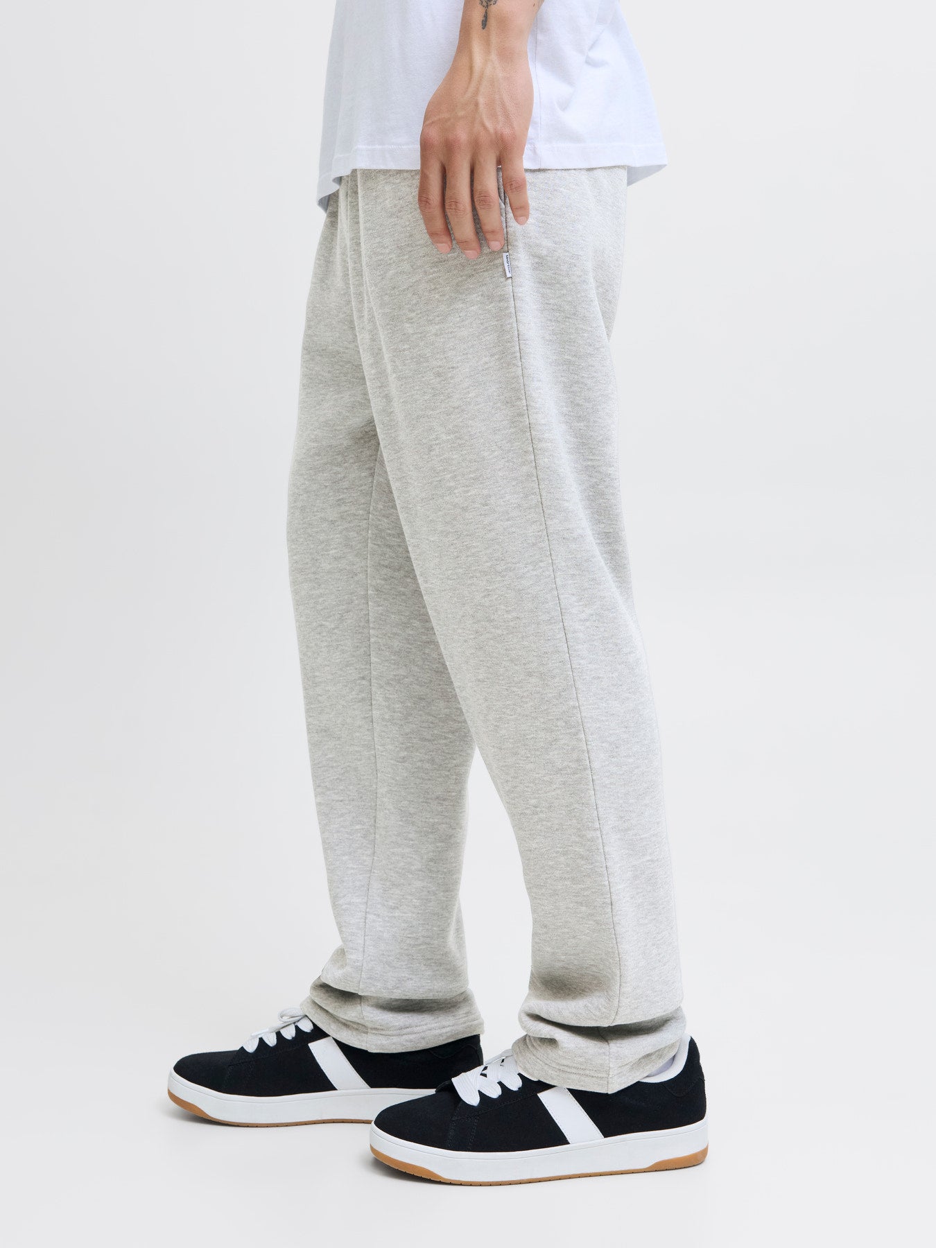 JPSTKANE BRADLEY UNCUFFED SWT PANTS NOOS