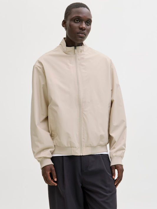 JJECHARGE STAND COLLAR BOMBER NOOS
