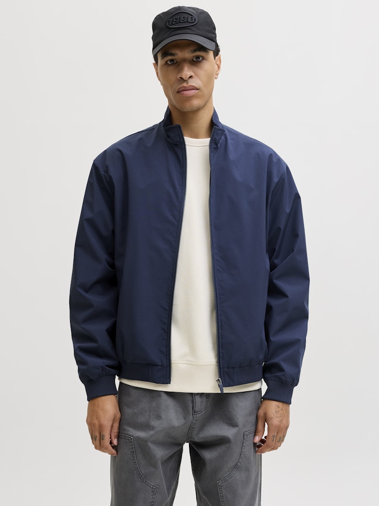 JJECHARGE STAND COLLAR BOMBER NOOS