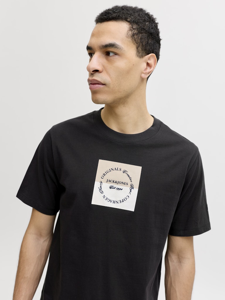 JORMONTAUK TEXTURE TEE SS CN
