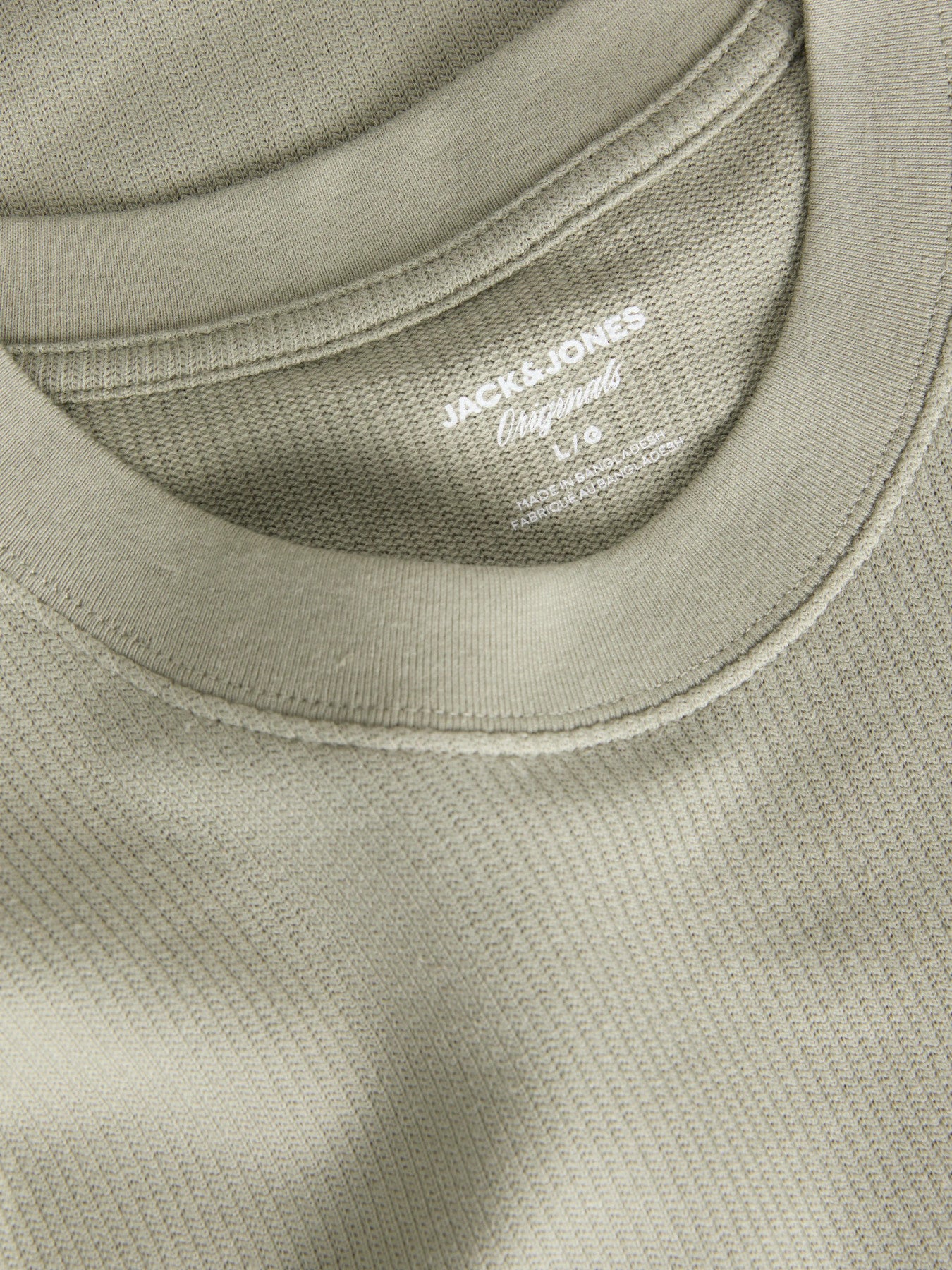 JORMONTAUK TEXTURE TEE SS CN
