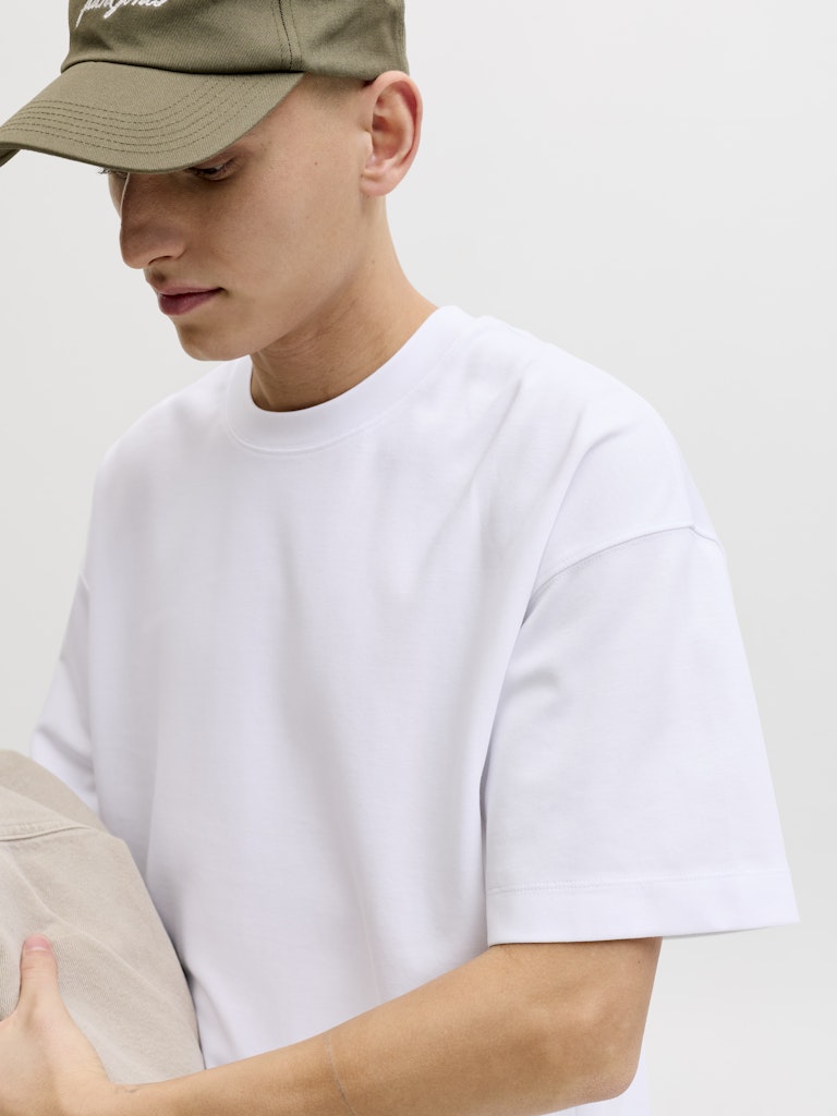 JJEBARRON TEE SS O-NECK NOOS