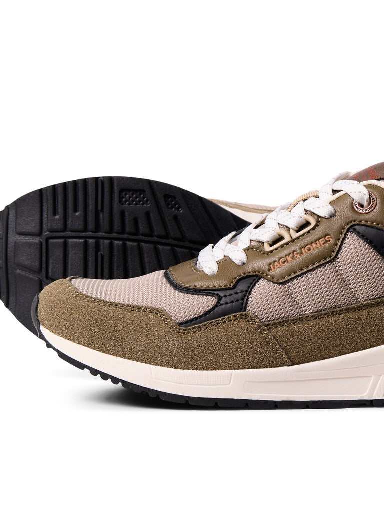 Jupiter Sneaker