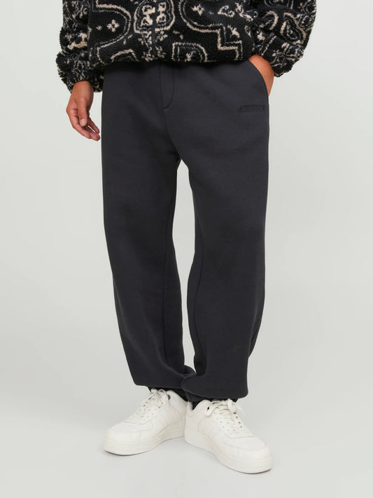 WIDE FIT SWEATPANTS